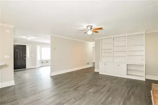 902 Hickory Nut Ln, Lawrenceville, GA 30043 - Photo 12