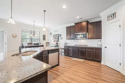 509 Georgia Circle, Loganville, GA 30052 - Photo 2