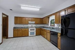 9173 Snipe Ln, Jonesboro, GA 30236 - Photo 10