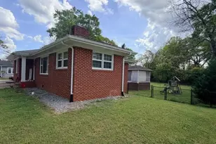 2025 Broad St, Statham, GA 30666 - Photo 2