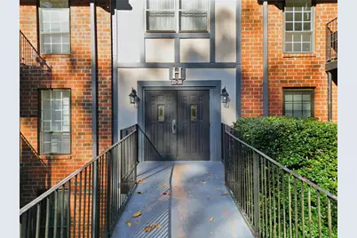 6851 Roswell Road #H29, Atlanta, GA 30328 - Photo 2