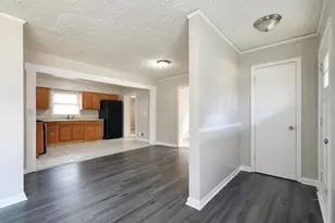 2576 Wood Valley Dr, East Point, GA 30344 - Photo 10