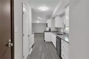 5521 E Wind Dr SW, Lilburn, GA 30047 - Photo 18