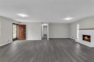 5521 E Wind Dr SW, Lilburn, GA 30047 - Photo 10