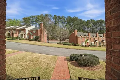 2600 Holcomb Springs Drive, Alpharetta, GA 30022 - Photo 4