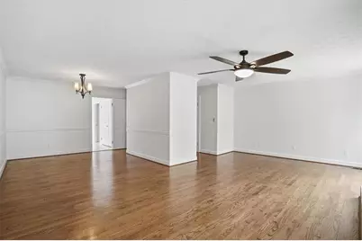 2600 Holcomb Springs Drive, Alpharetta, GA 30022 - Photo 12