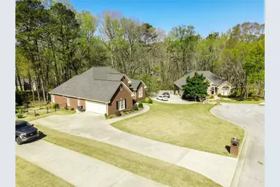 909 Old Barker Place, Loganville, GA 30052 - Photo 4