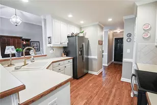 909 Old Barker Pl, Loganville, GA 30052 - Photo 14