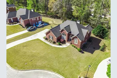 909 Old Barker Place, Loganville, GA 30052 - Photo 2