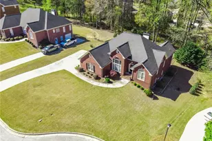 909 Old Barker Pl, Loganville, GA 30052 - Photo 2