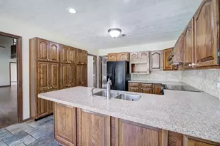 360 Clear Spring Ct, Marietta, GA 30068 - Photo 4