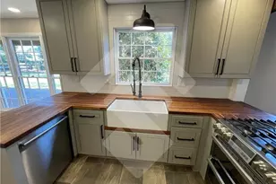 9935 La View Cir, Roswell, GA 30075 - Photo 12