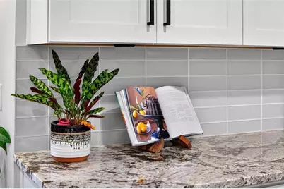 571 Tahoe Circle, Stone Mountain, GA 30083 - Photo 18