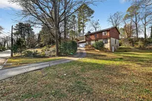 571 Tahoe Cir, Stone Mountain, GA 30083 - Photo 2
