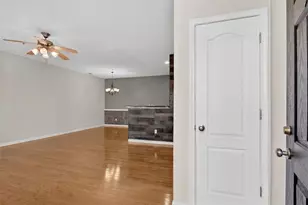 555 Ridge View Crossing, Woodstock, GA 30188 - Photo 8
