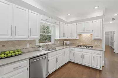 7105 Cherry Bluff Drive, Atlanta, GA 30350 - Photo 8