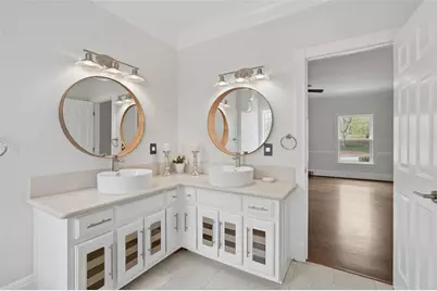 7105 Cherry Bluff Drive, Atlanta, GA 30350 - Photo 20