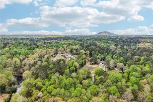 2792 Cliffview Dr SW, Lilburn, GA 30047 - Photo 74