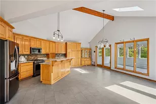 2792 Cliffview Dr SW, Lilburn, GA 30047 - Photo 12