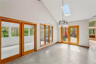 2792 Cliffview Dr SW, Lilburn, GA 30047 - Photo 20