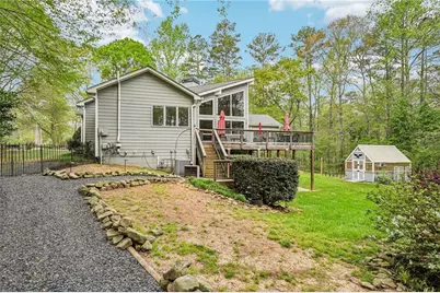 2792 Cliffview Drive SW, Lilburn, GA 30047 - Photo 64