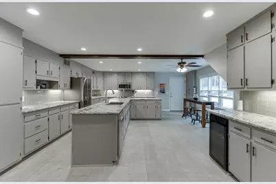 5984 Dolvin Lane, Buford, GA 30518 - Photo 16