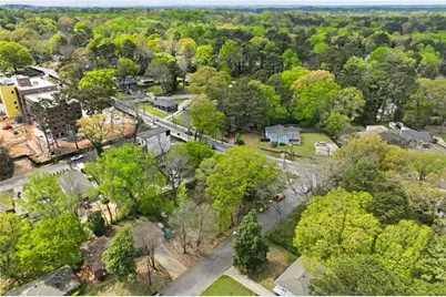 263 W Lake Avenue NW, Atlanta, GA 30314 - Photo 18