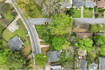 263 W Lake Avenue NW, Atlanta, GA 30314 - Photo 14