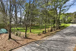 263 W Lake Ave NW, Atlanta, GA 30314 - Photo 4