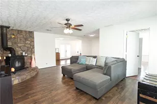 111 Little Brook Dr, Woodstock, GA 30188 - Photo 8