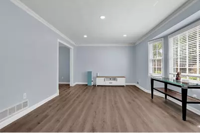 466 Hickory Hills Drive, Stone Mountain, GA 30083 - Photo 4