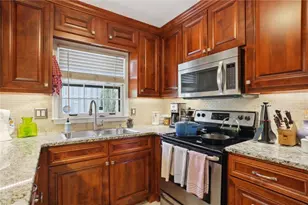 73 La Rue Pl NW, Atlanta, GA 30327 - Photo 10