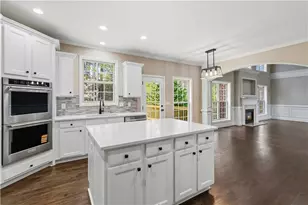 2704 Ivy Cir, Conyers, GA 30013 - Photo 22