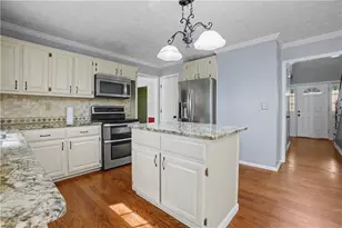 2072 Perrin Dr, Lawrenceville, GA 30043 - Photo 14