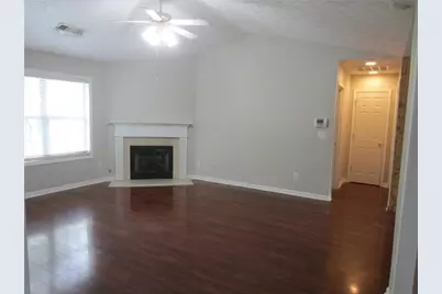 6285 Huntcliff Drive, Flowery Branch, GA 30542 - Photo 8
