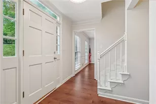 2895 Shurburne Dr, Alpharetta, GA 30022 - Photo 4