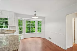 2895 Shurburne Dr, Alpharetta, GA 30022 - Photo 14