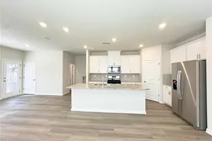 4264 Holland Grv Rd, Lawrenceville, GA 30044 - Photo 6