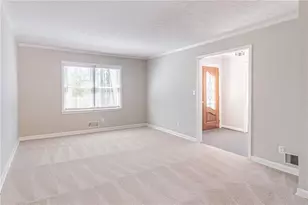 4571 Huntridge Dr NE, Roswell, GA 30075 - Photo 10