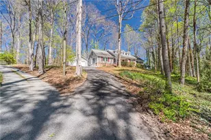 4571 Huntridge Dr NE, Roswell, GA 30075 - Photo 48