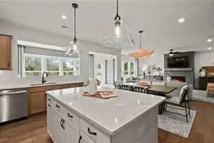 7124 Maple Brook Ln, Flowery Branch, GA 30542 - Photo 8