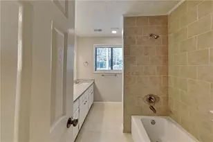 2041 Kramer Way, Marietta, GA 30062 - Photo 14