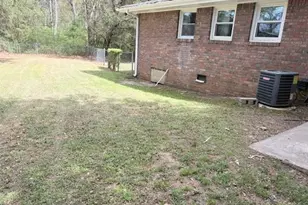 6078 Hillvale Rd, Lithonia, GA 30058 - Photo 2