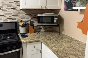 709 Woodcliff Dr, Atlanta, GA 30350 - Photo 12