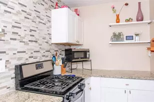 709 Woodcliff Dr, Atlanta, GA 30350 - Photo 10