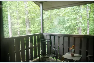 709 Woodcliff Drives, Atlanta, GA 30350 - Photo 6
