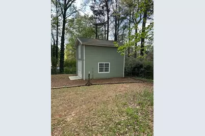 5162 Irwin Court SW, Lilburn, GA 30047 - Photo 6