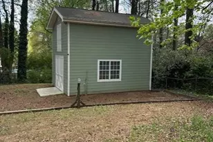 5162 Irwin Ct SW, Lilburn, GA 30047 - Photo 6