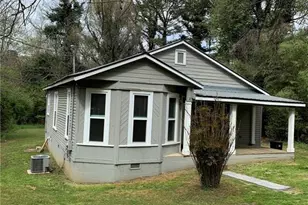 3143 Robinson Pl, Gainesville, GA 30504 - Photo 1