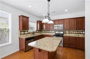 305 Nichols Ridge Points, Suwanee, GA 30024 - Photo 10